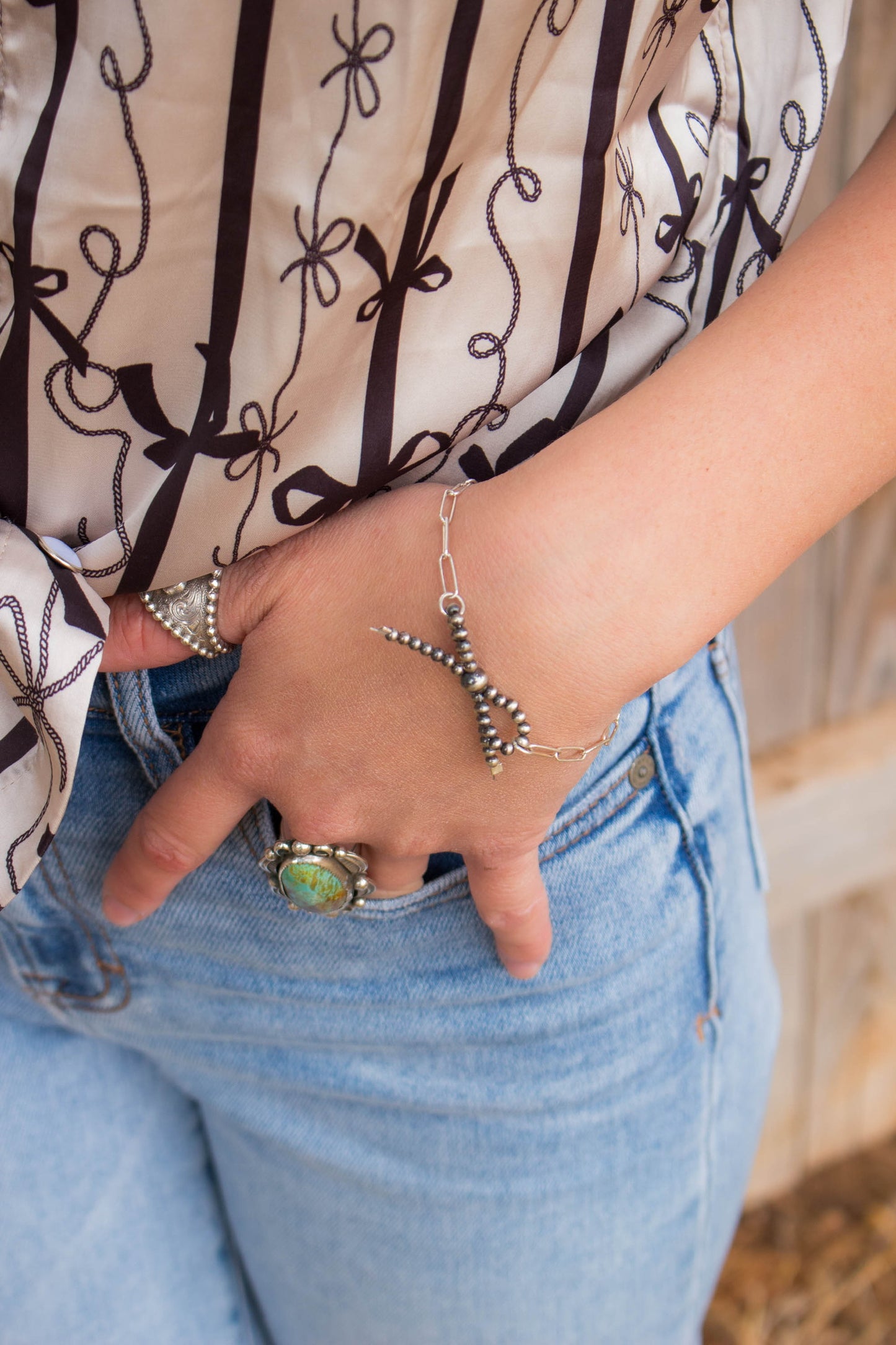 The Bow Bracelet
