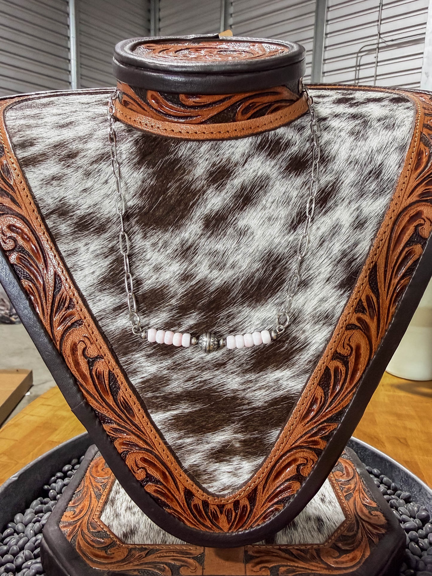 Pink Conch Bar Necklace