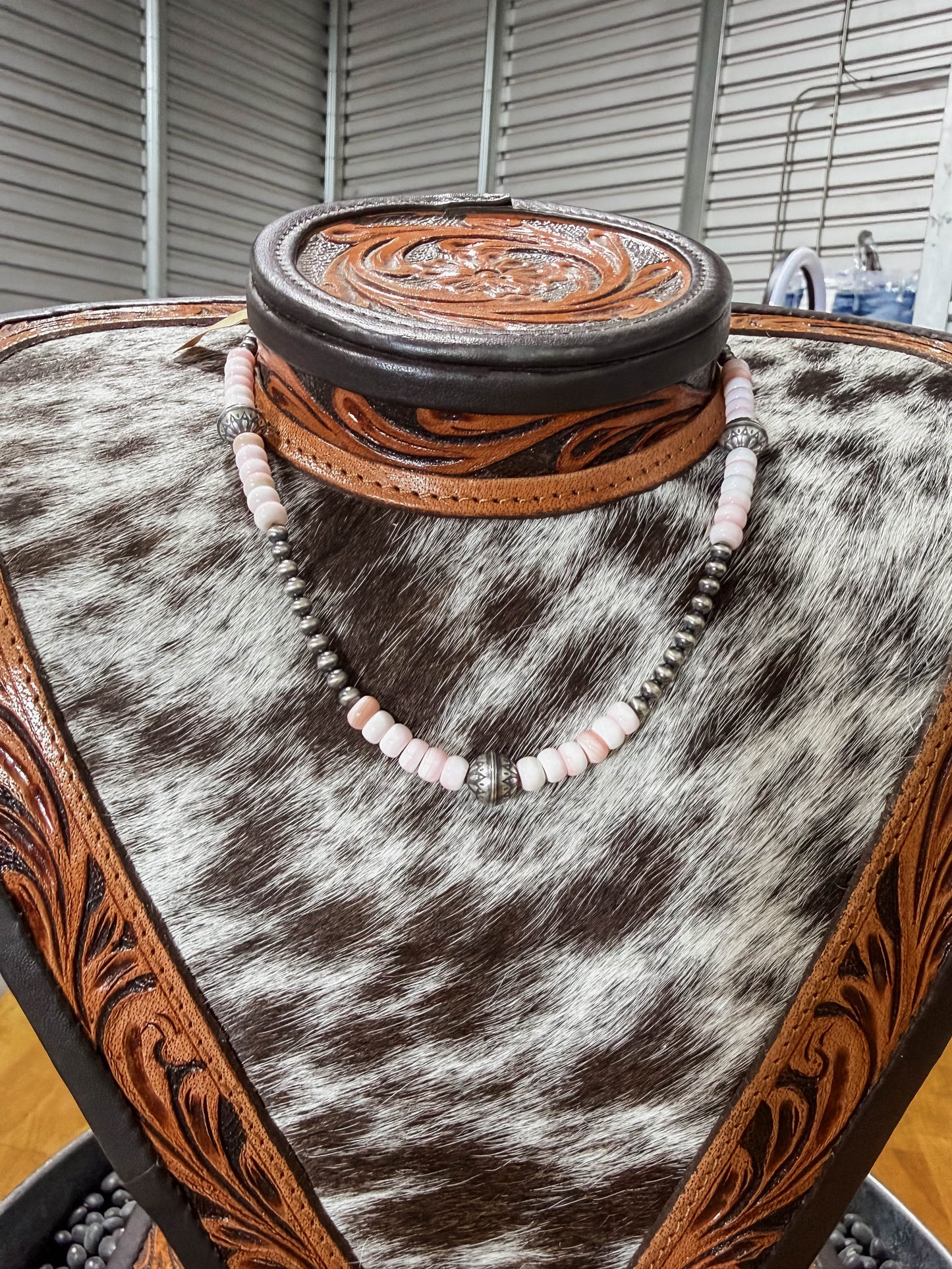 Pink Conch and Pearls Necklace