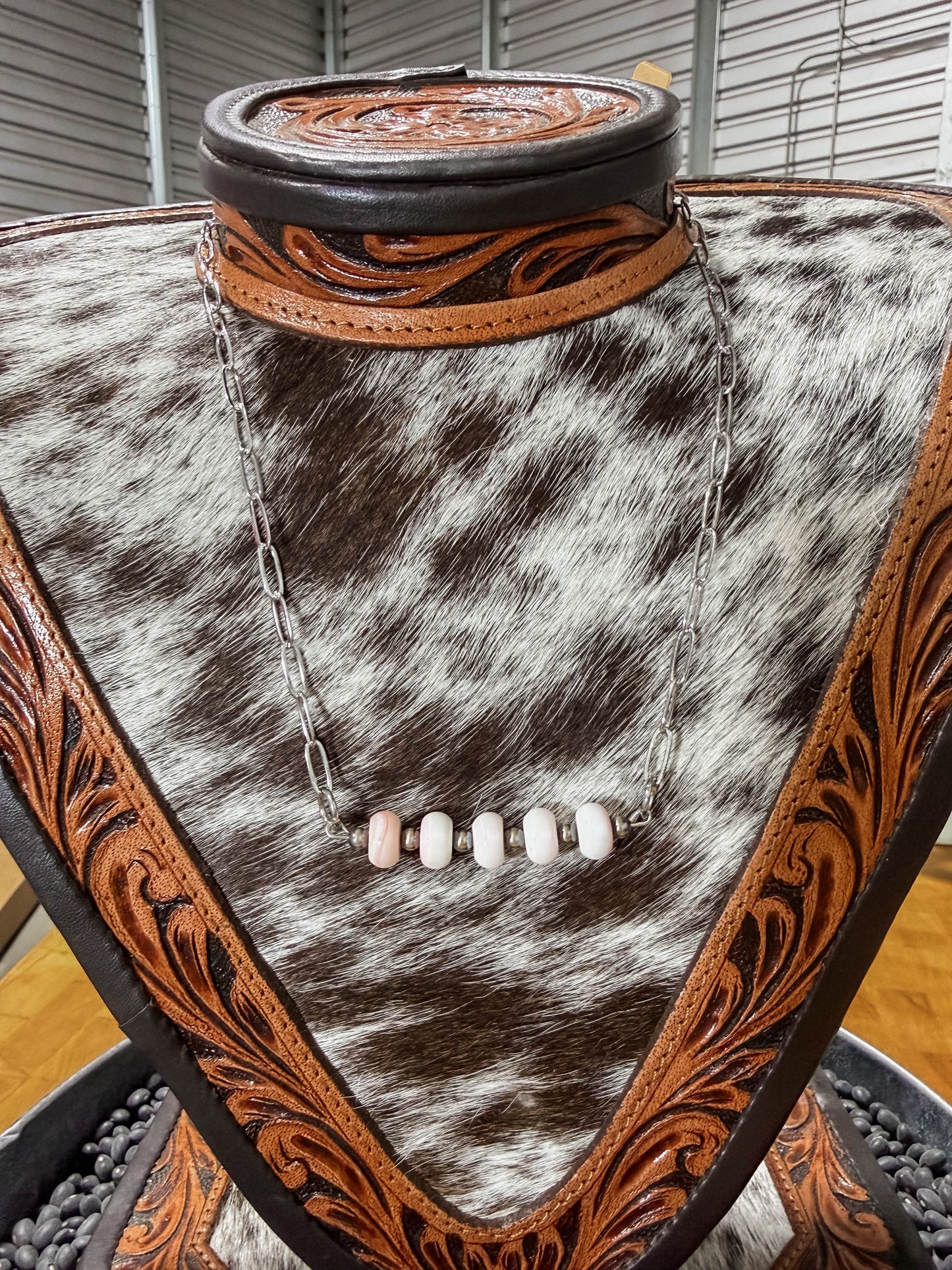 Pink Conch Bar Necklace
