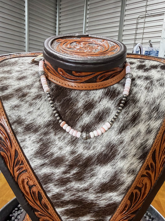 Pink Conch and Pearls Necklace